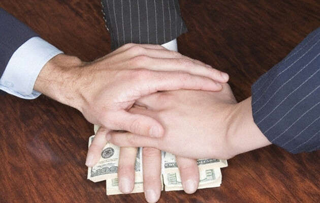 Украинцы считают, что в 2023 году уровень коррупции в стране вырос Украинцы считают, что в 2023 году уровень коррупции в стране вырос