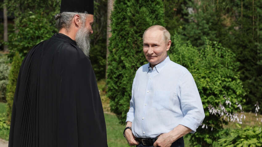 Чи допоможуть молитви: Путін послухав ультиматум Трампа та поїхав у монастир Чи допоможуть молитви: Путін послухав ультиматум Трампа та поїхав у монастир