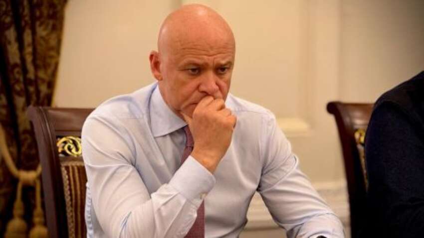 Мемы о мэре Одессы «порвали» Интернет: «сбит один Труханов»