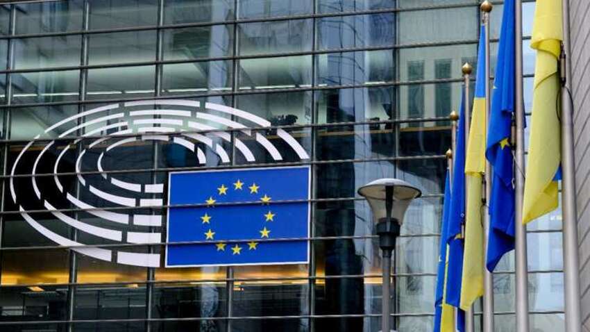 ЕС лихорадит: какой стране прогнозируют жесткую изоляцию, ведь она становится на путь Венгрии ЕС лихорадит: какой стране прогнозируют жесткую изоляцию, ведь она становится на путь Венгрии