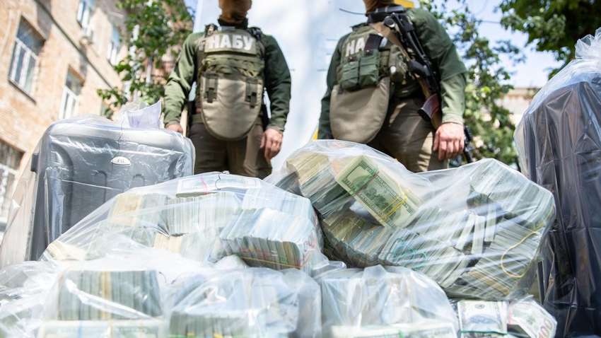 Миллионная взятка, Байден и Burisma: что стоит за резонансной спецоперацией