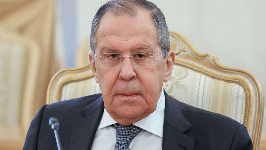 Загроза вторгнення не зникла: Москва дає команду дипломатам евакуюватися з України