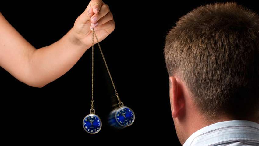 Гипноз в открытом доступе: депутат от 'Слуги народа' предложила неоднозначный законопроект