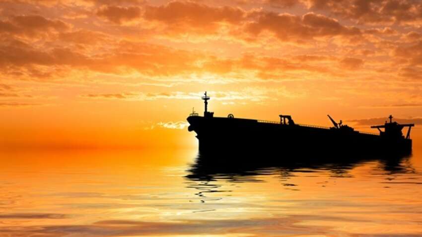 Країна, яка заявляє про підтримку України, допомагає Росії збувати нафту та обходити санкції