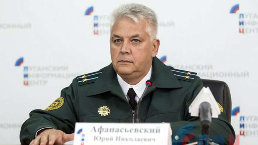 21-летнему сыну оторвало пальцы: появились новые подробности о покушении на "главного таможенника ЛНР" 21-летнему сыну оторвало пальцы: появились новые подробности о покушении на "главного таможенника ЛНР"