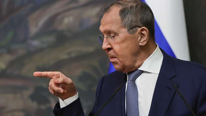 Лавров унизил Трампа после его угроз Путину Лавров унизил Трампа после его угроз Путину