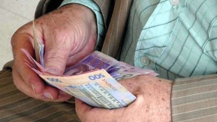Шок для пенсионеров: на сколько выросли украинские выплаты в 2026 году и что за эти деньги можно купить