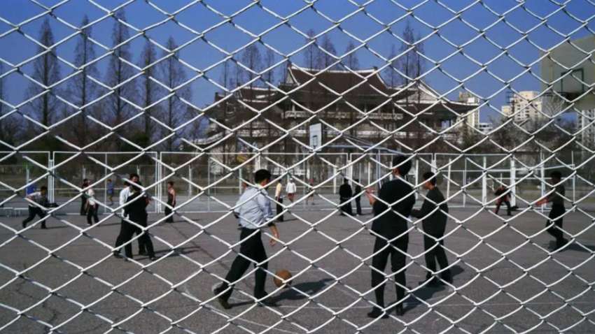 Жорстокий суд над підлітками в Північній Кореї: їх матері знепритомніли, коли почули вирок