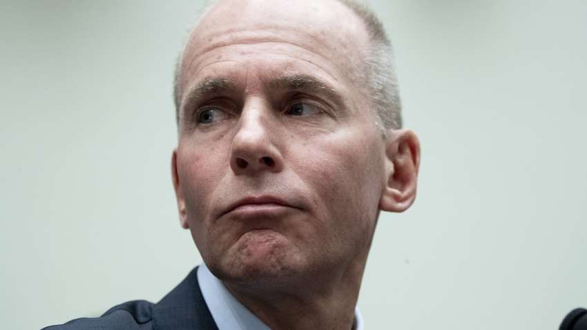 Главу Boeing звільнили без вихідної допомоги