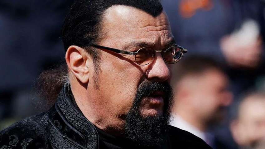 Любимый голливудский актер Путина продает дом в России: как он выглядит Любимый голливудский актер Путина продает дом в России: как он выглядит