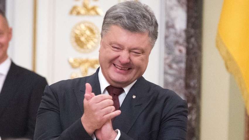 Порошенко зрадів, що Шарія та Клюєва зняли з виборів 