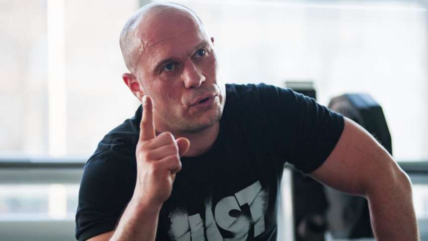 "Ласкаво просимо в пекло, бл...ді": Ківа обіцяє помститися "організаторам" бійки з АТОшником