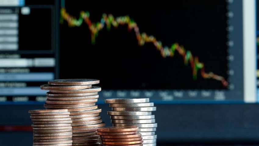 Падение цен на нефть и обвал мировых рынков: кому это выгодно и как скажется на Украине