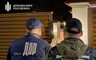 Скандал на таможне: инспекторы «продавали» незаконный выезд за границу