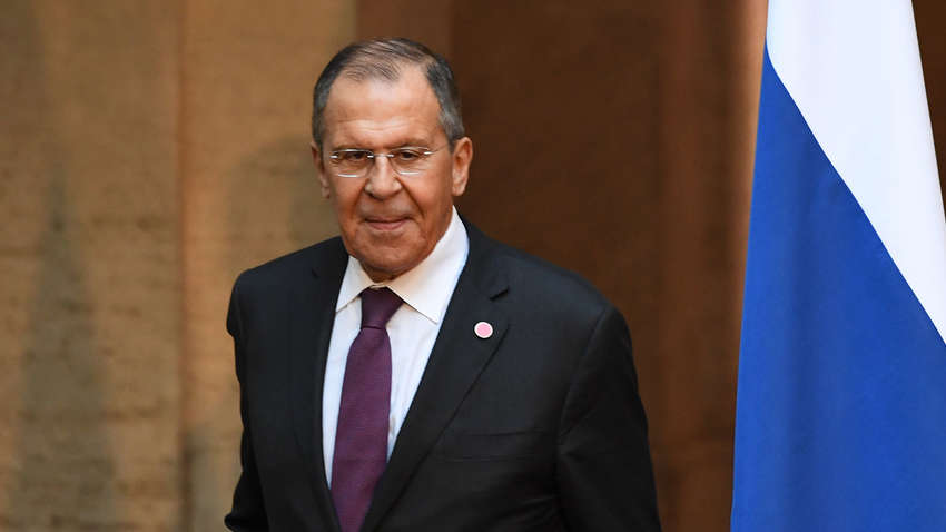 Россия готова помочь Зеленскому решить вопросы с “Л/ДНР”