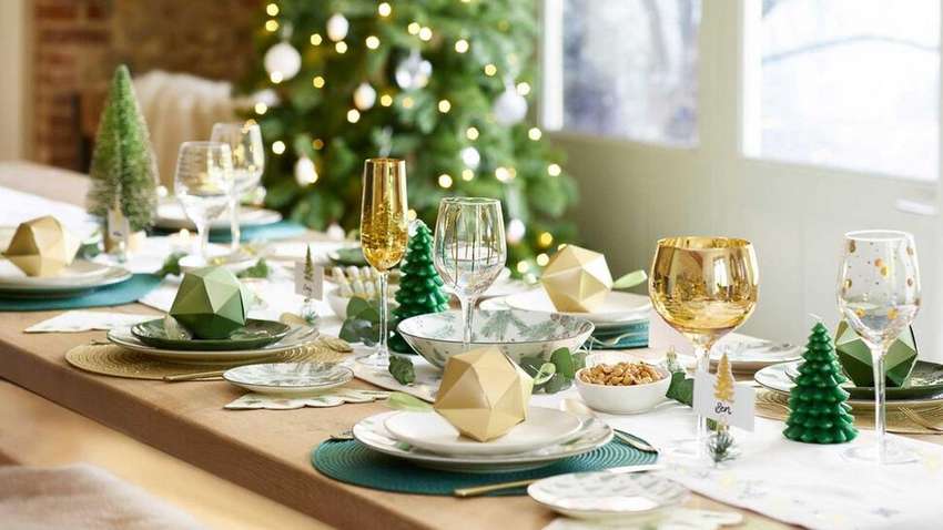 Як гарно оформити стіл на Новий рік 2021: цікаві ідеї