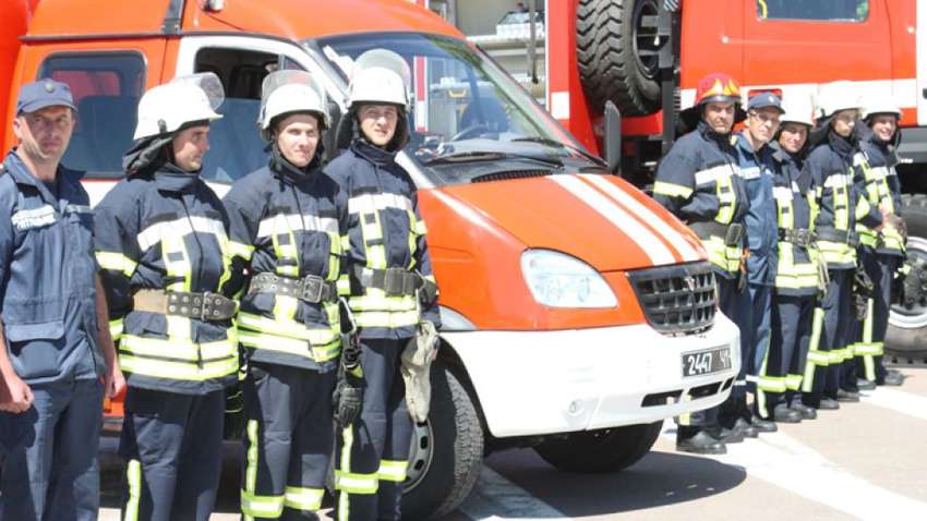 Спасатели начали работу в усиленном режиме из-за выборов в Раду