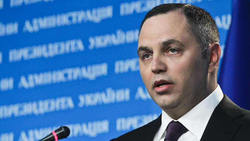 Портнов виїхав з України: "Схеми" повідомили подробиці