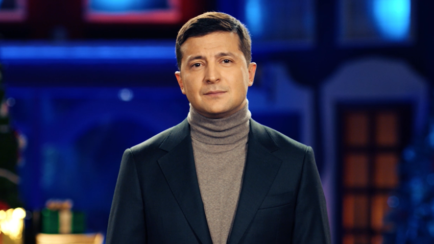 Небезпечна тенденція: експерти оцінили новорічне привітання Зеленського