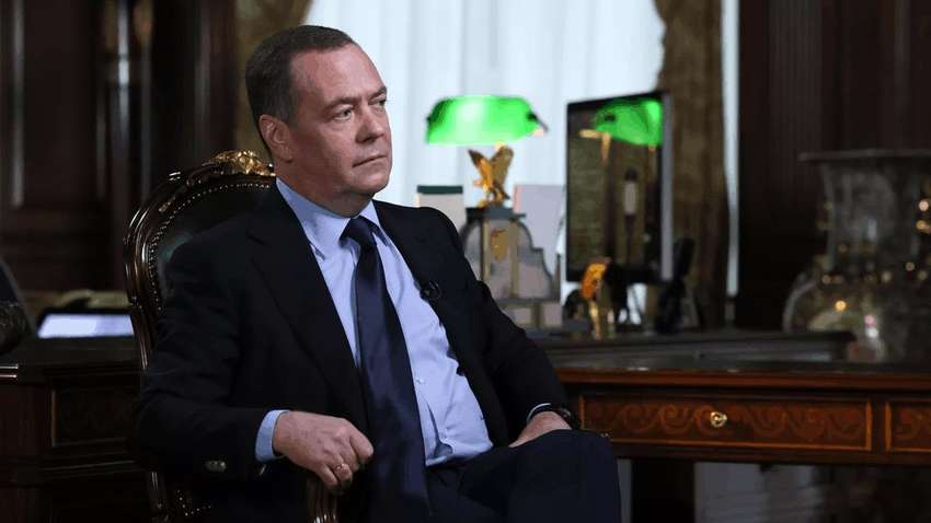 Медведев заявил, что РФ попытается оккупировать новые регионы: детали Медведев заявил, что РФ попытается оккупировать новые регионы: детали