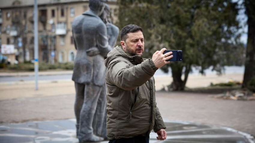 «Россия готовит весеннее наступление»: Владимир Зеленский посетил позиции воинов в Донецкой области