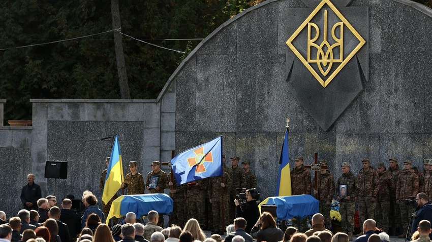 Во Львове простились с зятем Ирины Фарион (ФОТО) Во Львове простились с зятем Ирины Фарион (ФОТО)