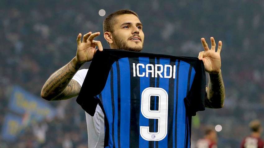 "Валенсия" рассматривает возможность подписания опального форварда "Интера" Икарди