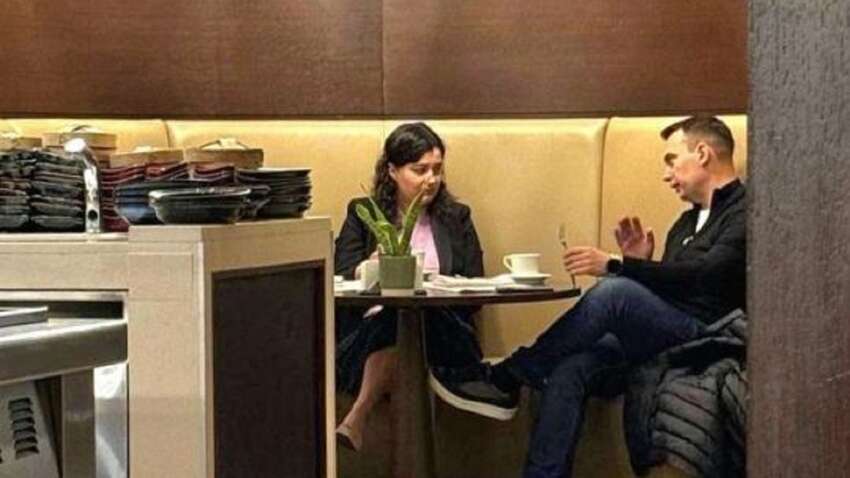 ЗМІ: Нардеп Железняк, ймовірно, таємно зустрічається з головою комісії з добору нового директора БЕБ ЗМІ: Нардеп Железняк, ймовірно, таємно зустрічається з головою комісії з добору нового директора БЕБ