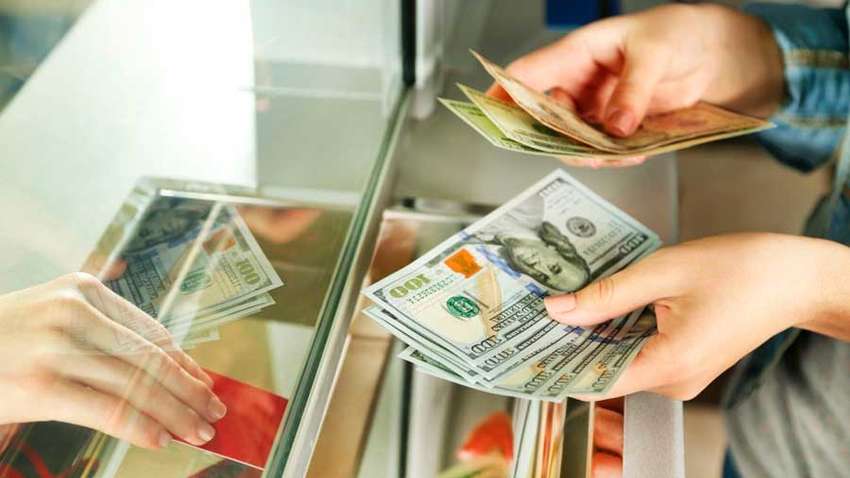 За півроку НБУ скасував понад 30 обмежень на валютному ринку