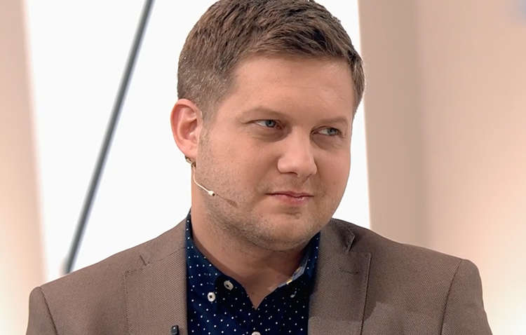 Пропагандист Корчевніков розплакався на тлі іконостасу через ухилення росіян від мобілізації