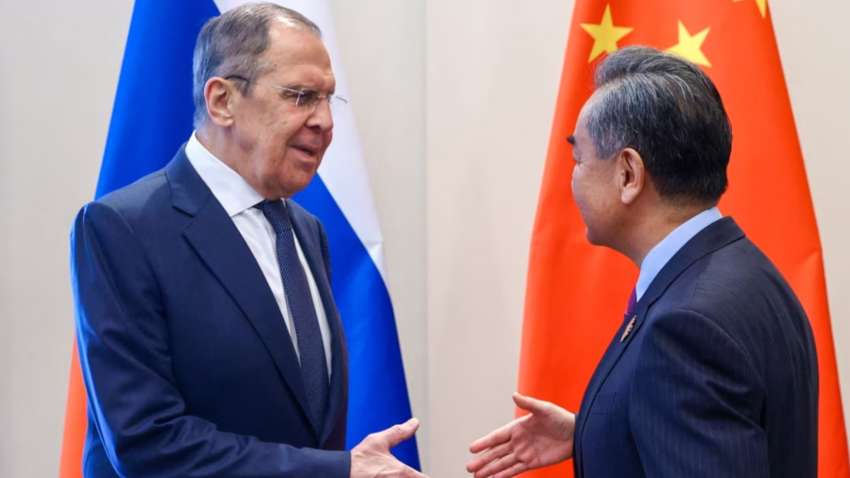 Китай заявив, що його позиції збігаються з російськими щодо війни в Україні Китай заявив, що його позиції збігаються з російськими щодо війни в Україні