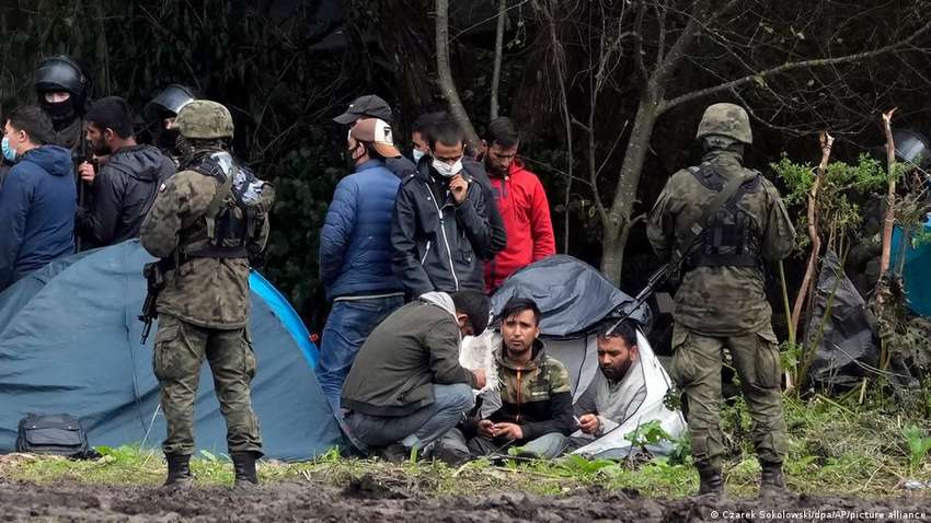 Польша обсуждает с Литвой и Латвией идею активизировать статью 4 НАТО