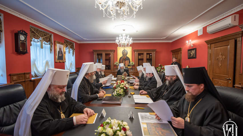 УПЦ разорвала отношения с церквями Греции и Александрии