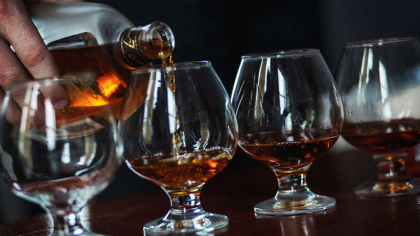 П'ємо коньяк правильно: поради від знавців
