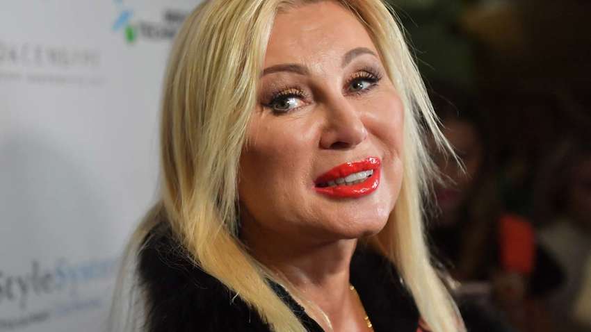 Звезда 90-х согласилась стать пропагандисткой Кремля, чтобы возвратиться на сцену