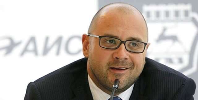 Святаш и менеджмент "АИС" использует "проплаченные" митинги, чтобы давить на суды, - Дубинский