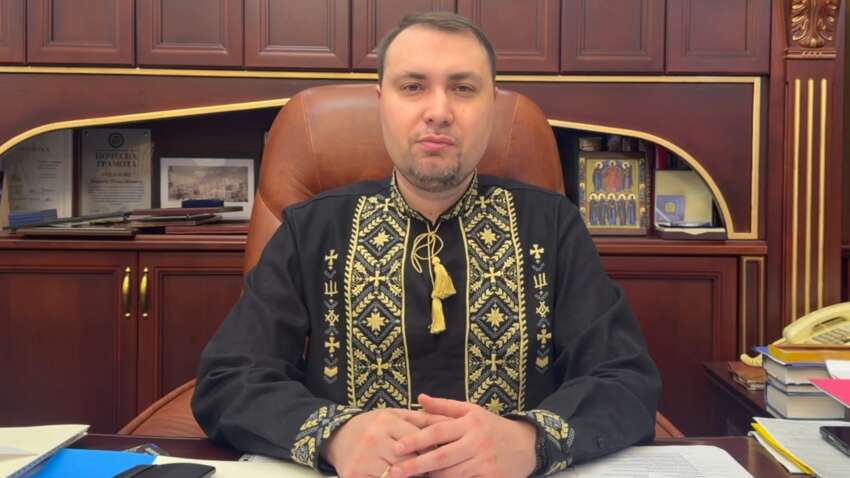 Кирилл Буданов показался в вышиванке: украинцы отреагировали на новый образ (ФОТО) Кирилл Буданов показался в вышиванке: украинцы отреагировали на новый образ (ФОТО)