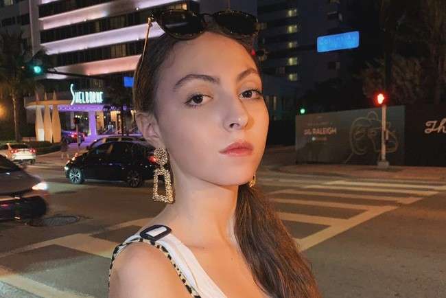 14-річна донька Олі Полякової поскаржилася на проблеми зі здоров'ям