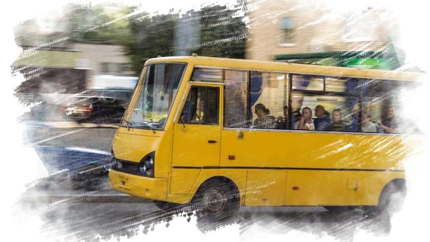 Жесткая драка произошла в маршрутке в Днепре (ВИДЕО 18+)