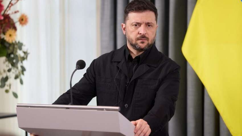 Зеленский систематически унижает украинцев: президента разгромили за кадровую политику Зеленский систематически унижает украинцев: президента разгромили за кадровую политику