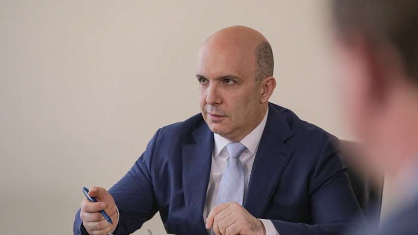 Министр экологии Абрамовский написал заявление на увольнение по собственному желанию Министр экологии Абрамовский написал заявление на увольнение по собственному желанию