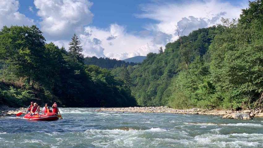 Пятеро мужчин пытались переплыть Тису: что с ними стало (ВИДЕО)