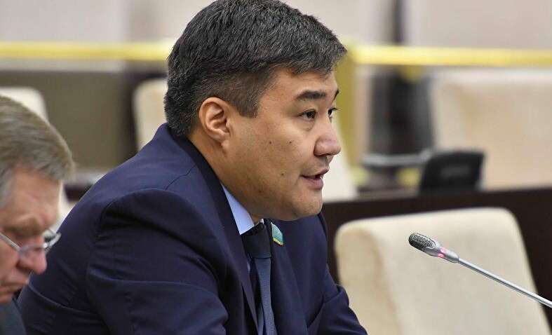 Посол Казахстану розповів, скільки часу знадобиться владі, щоб знову повернути контроль