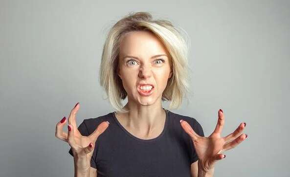 Найзліші знаки зодіаку: вони справжні стерви і королеви драми Найзліші знаки зодіаку: вони справжні стерви і королеви драми