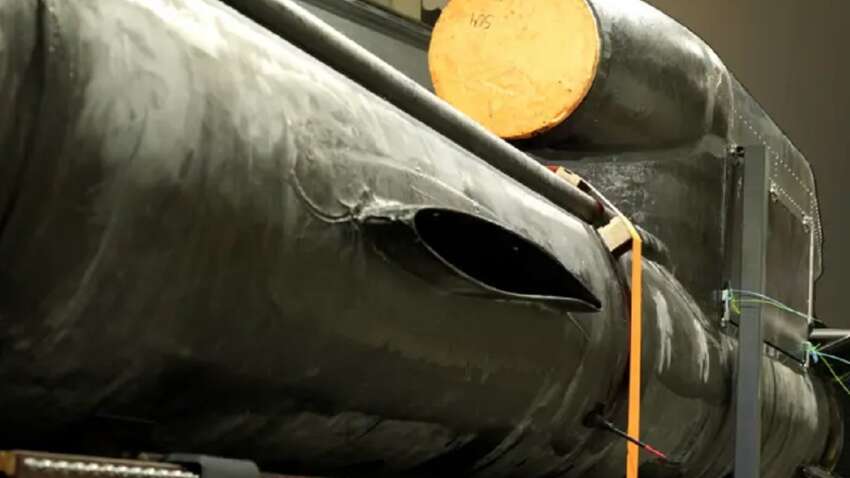 Везли с завязанными глазами: журналистам показали производство ракет «Фламинго» Везли с завязанными глазами: журналистам показали производство ракет «Фламинго»