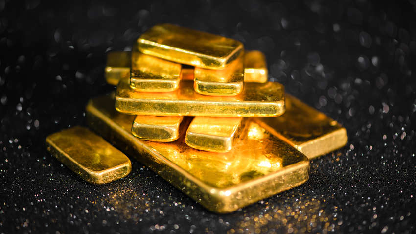 Прокурор забрал себе 8 килограммов золота во время незаконного обыска Прокурор забрал себе 8 килограммов золота во время незаконного обыска