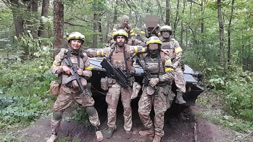 Российские добровольцы: "Мы покажем, каким должно быть настоящее государство Россия" Российские добровольцы: "Мы покажем, каким должно быть настоящее государство Россия"