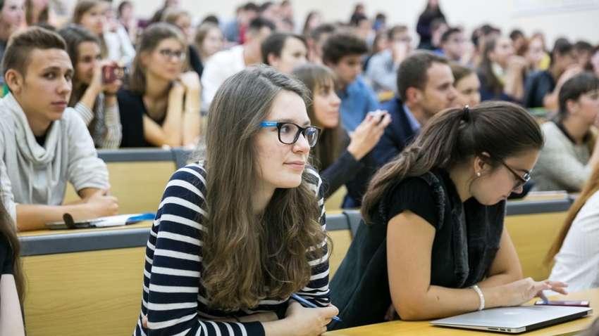 Подавляющее большинство абитуриентов при сдаче ВНО не могут изложить собственных мыслей 