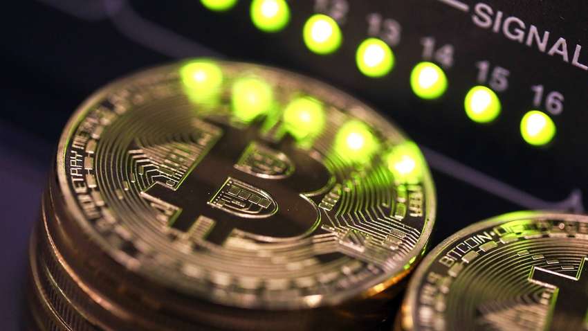 Биткойн обновил рекорд: капитализация приблизилась к триллиону долларов