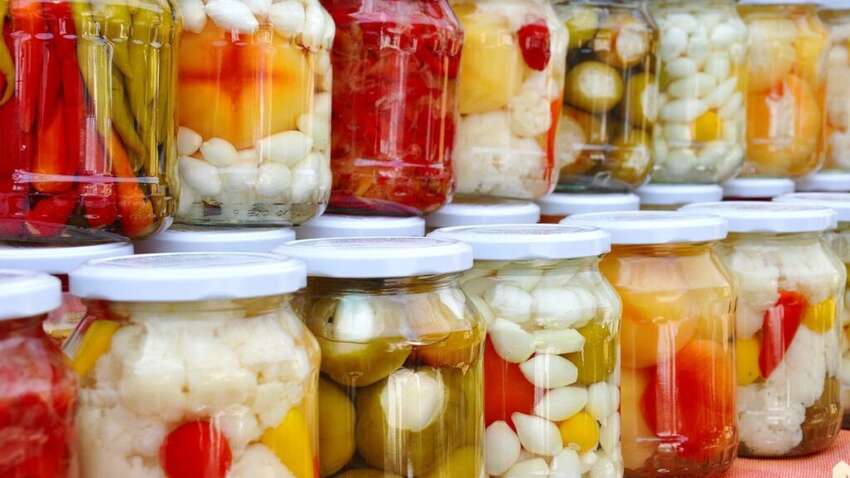 Де зберігати консервацію, якщо немає погребу: прості та дієві поради